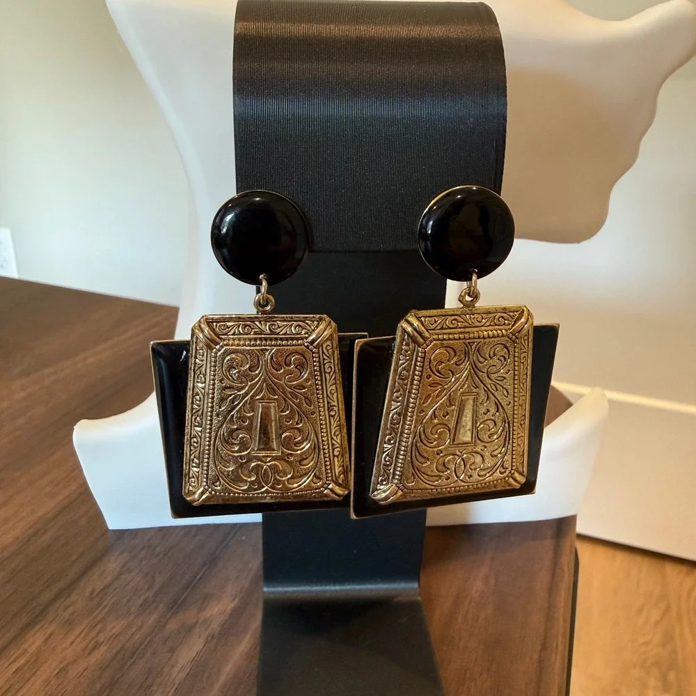 Vintage Style Art Deco Statement Earrings Black Gold Oversized Clip On 3